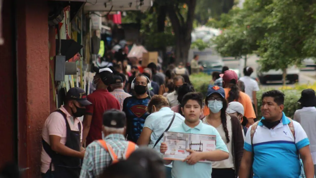 Tapatíos en las calles del Centro